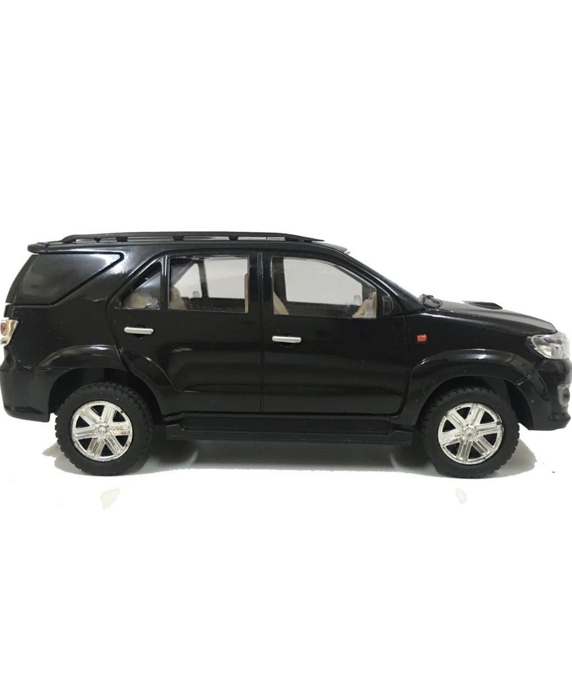 FORTUNE SUVs (pullback)