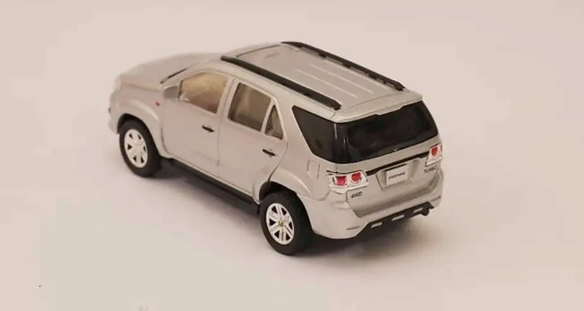 FORTUNE SUVs (pullback)